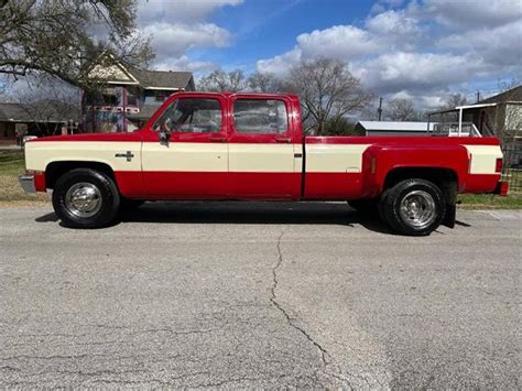 1988 Chevrolet C30 photo