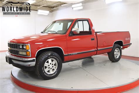 1988 Chevrolet Chevrolet truck photo