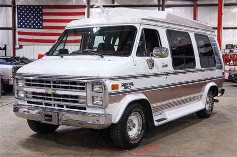 1988 Chevrolet G20 photo