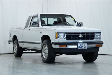 1988 Chevrolet S10 pickup photo