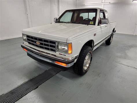 1988 Chevrolet Tahoe photo