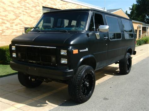 1988 Chevrolet Vandura photo