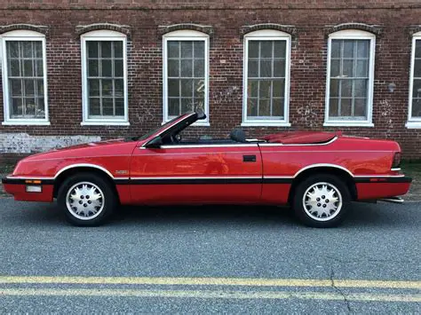 1988 Chrysler Lebaron photo