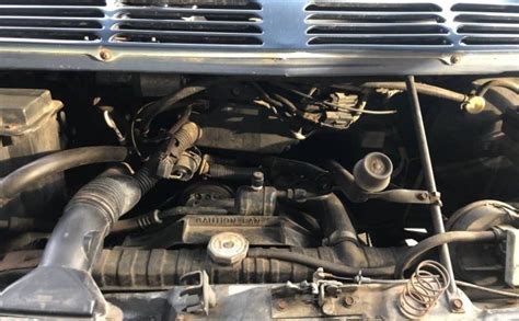 1988 Dodge B250 engine