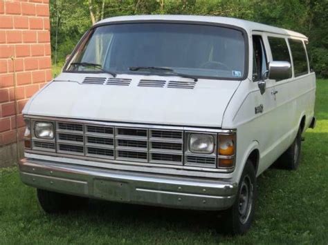 1988 Dodge B350 photo