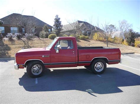 1988 Dodge D100 photo