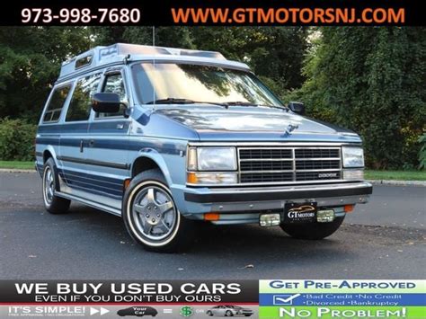 1988 Dodge Mini ram van photo