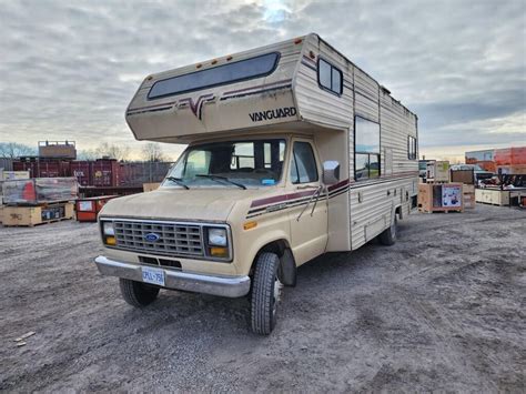 1988 Ford E-350 engine