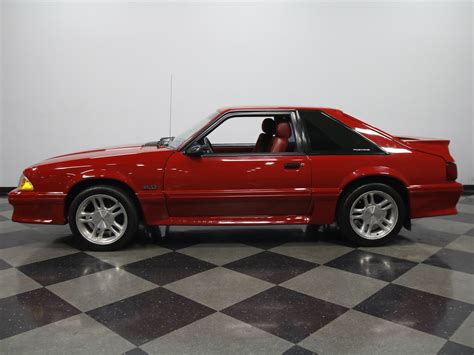 1988 Ford Mustang photo