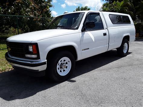 1988 Gmc C2500 pickup photo