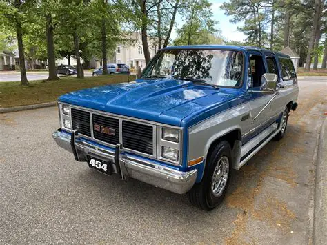 1988 Gmc Suburban photo