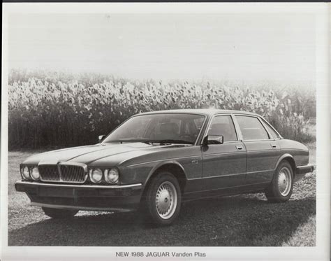 1988 Jaguar Vanden plas photo