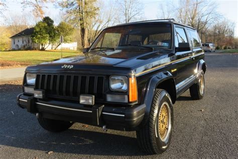 1988 Jeep Cherokee photo