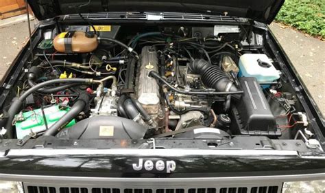 1988 Jeep Comanche engine