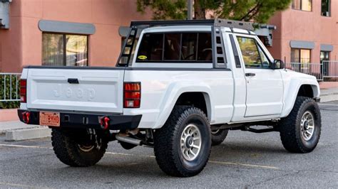 1988 Jeep Comanche photo