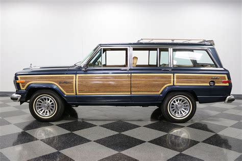 1988 Jeep Grand wagoneer photo