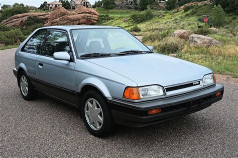 1988 Mazda 323