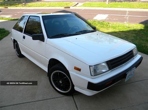 1988 Mitsubishi Mirage photo