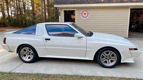 1988 Mitsubishi Starion photo