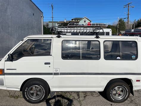 1988 Mitsubishi Wagon engine