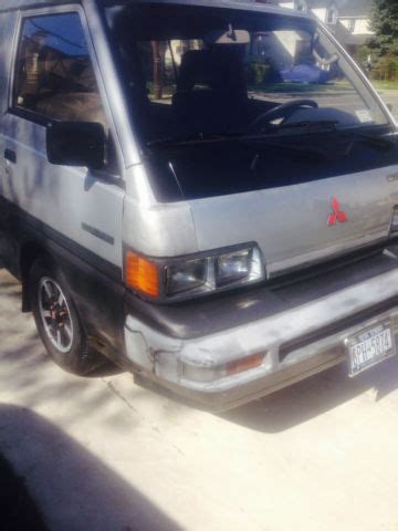 1988 Mitsubishi Wagon photo