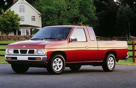 1988 Nissan Pickup photo