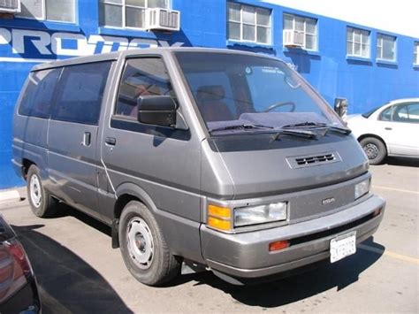 1988 Nissan Van photo