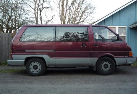 1988 Nissan Van photo