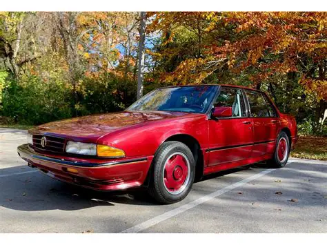 1988 Pontiac Bonneville photo