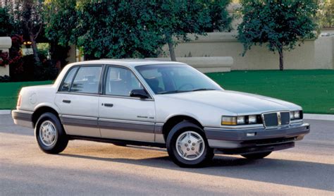 1988 Pontiac Grand am photo