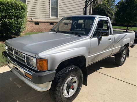 1988 Toyota Pickup photo