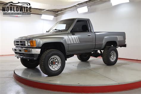 1988 Toyota Toyota truck photo