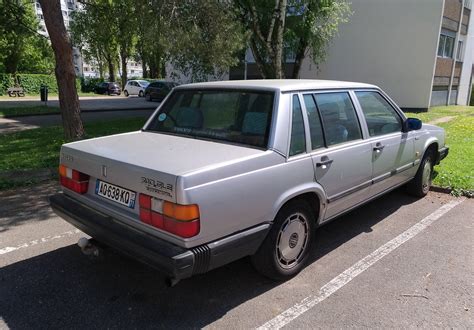 1988 Volvo 740 photo