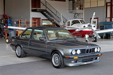 1989 Bmw 325 photo