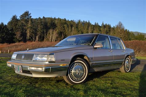 1989 Buick Park avenue photo