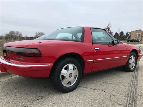 1989 Buick Reatta photo