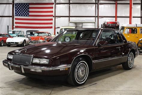 1989 Buick Riviera photo