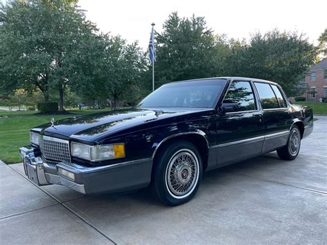 1989 Cadillac Deville photo