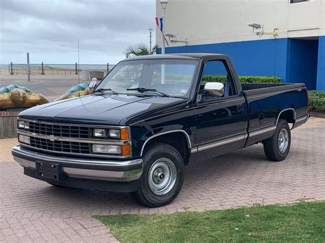 1989 Chevrolet Chevrolet truck photo