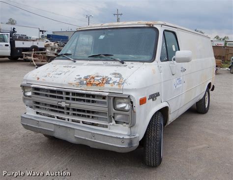 1989 Chevrolet G10 engine