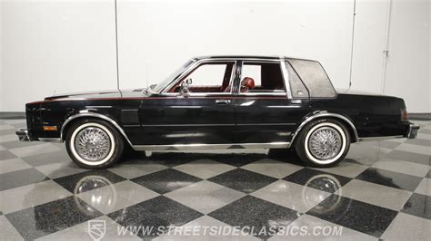 1989 Chrysler Fifth avenue