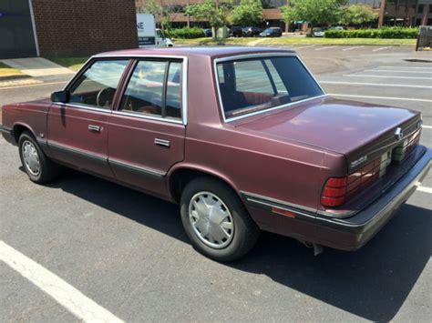 1989 Dodge Aries photo