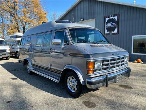 1989 Dodge B250 photo