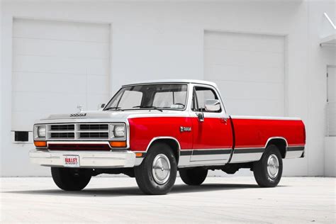 1989 Dodge Dodge truck photo