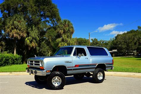 1989 Dodge Ramcharger photo