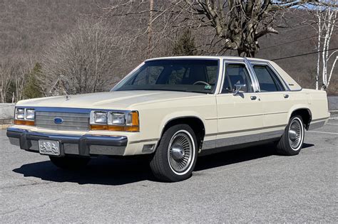 1989 Ford Crown victoria engine