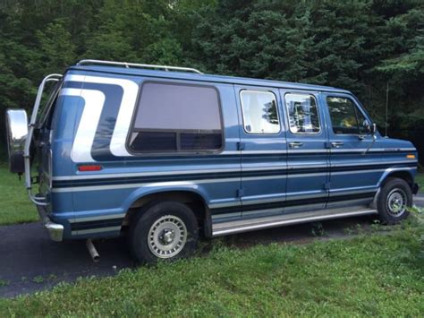 1989 Ford E-150 engine