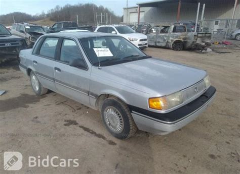 1989 Ford Topaz photo