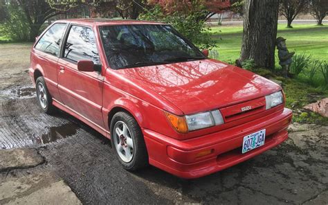 1989 Isuzu I mark photo