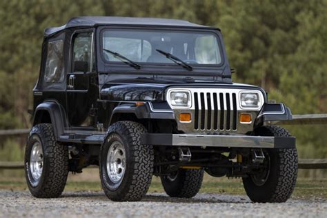 1989 Jeep Laredo engine